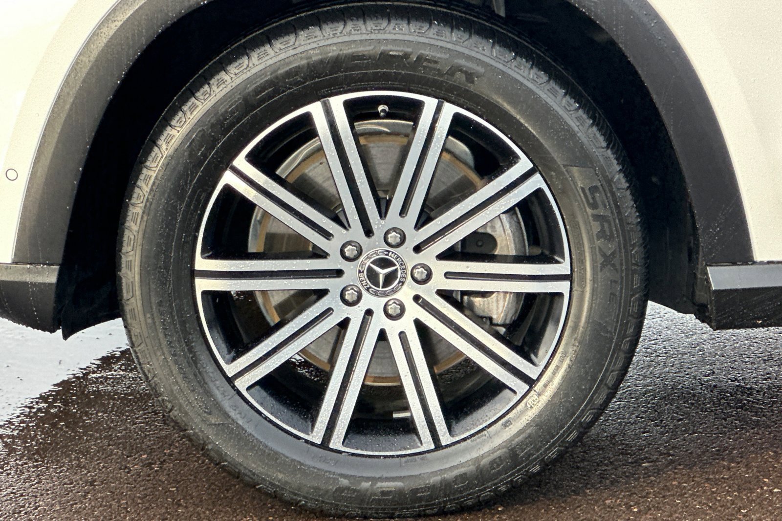 Used 2024 Mercedes-Benz GLE 450 4MATIC image 25