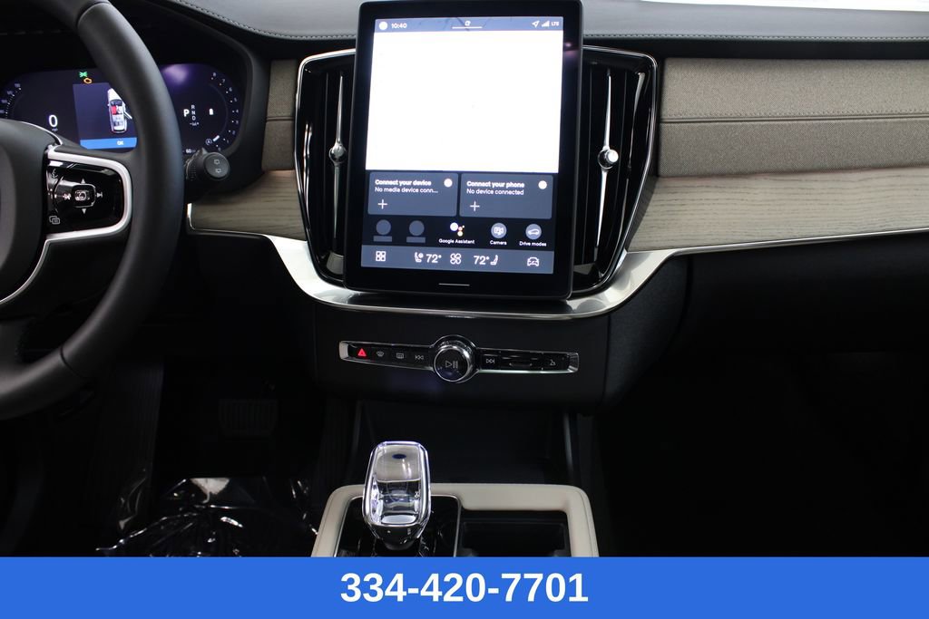 New 2026 Volvo XC90 B6 Plus w/ Protection Package Premier image 23