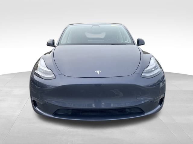 Used 2022 Tesla Model Y Long Range video 2