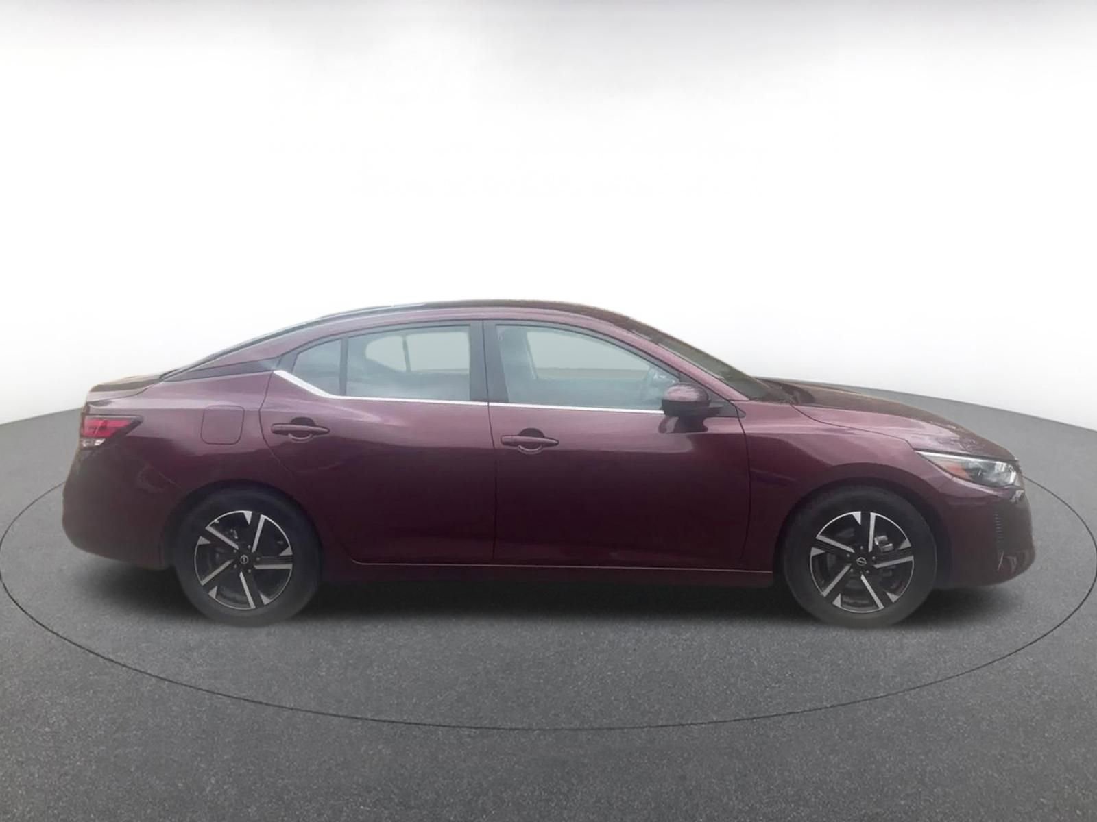 Used 2025 Nissan Sentra SV FWD image 16