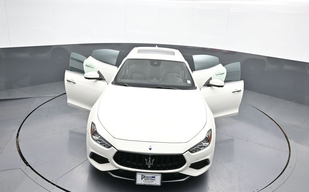 Used 2022 Maserati Ghibli Modena image 47