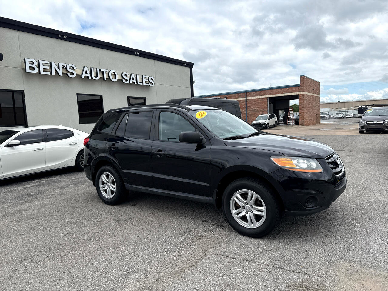 Used 2010 Hyundai Santa Fe GLS image 4