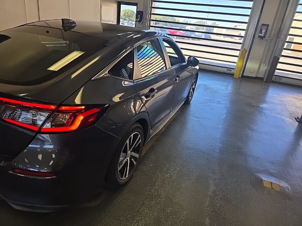 Used 2023 Honda Civic LX image 3