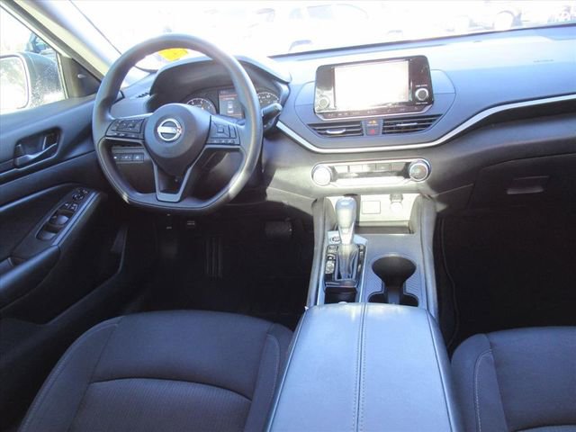 Used 2024 Nissan Altima 2.5 S image 13