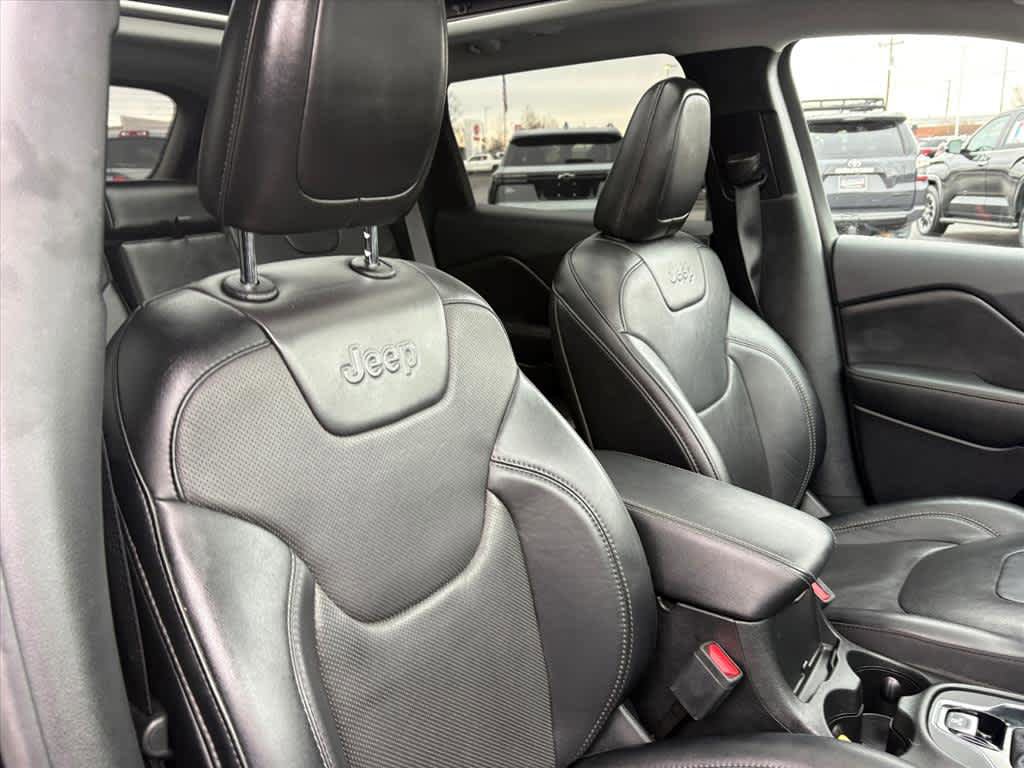 Used 2023 Jeep Cherokee Altitude Lux w/ Lux Elite Package AWD/4WD image 6