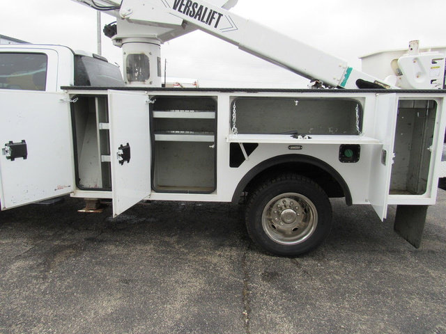 Used 2017 Ford F550 2WD Crew Cab Super Duty image 32
