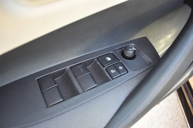 Used 2025 Toyota Corolla LE image 13