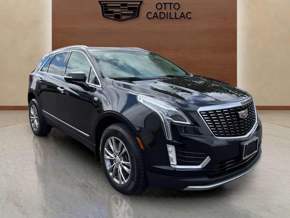Used 2023 Cadillac XT5 Premium Luxury w/ LPO, Floor Liner Package image 7