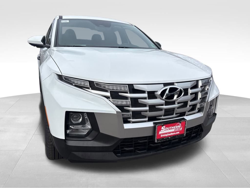 Used 2022 Hyundai Santa Cruz SE w/ Cargo Package image 8