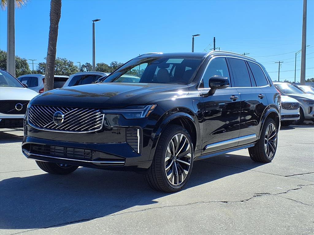 New 2026 Volvo XC90 T8 Plus w/ Protection Package Premier image 3