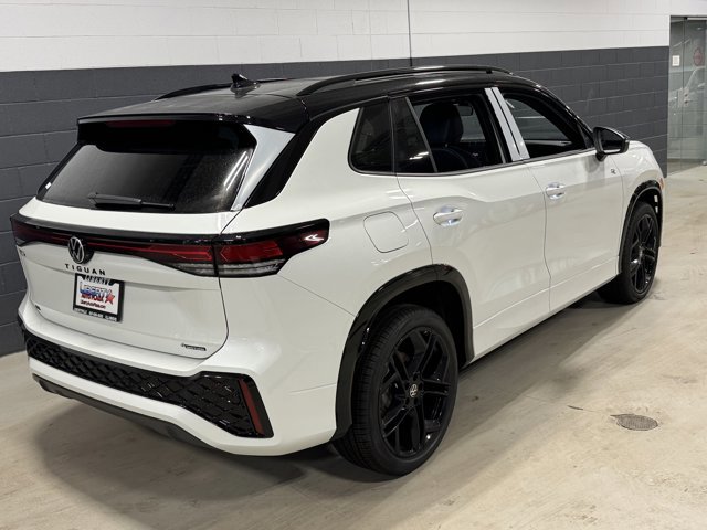 New 2026 Volkswagen Tiguan SE R-Line image 14