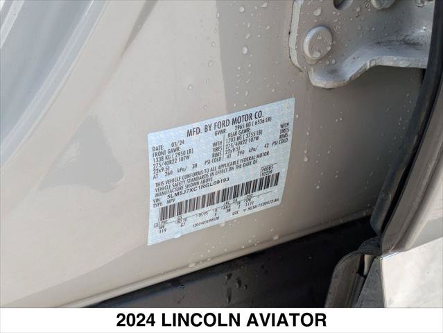 Used 2024 Lincoln Aviator Reserve w/ Equipment Group 201A AWD/4WD image 26