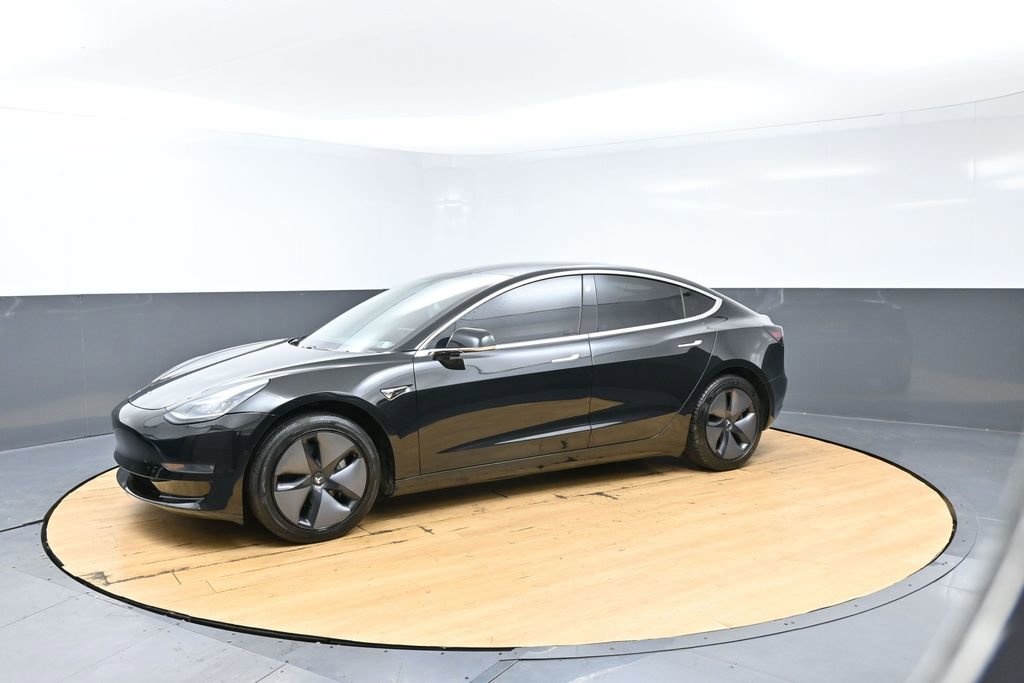Used 2019 Tesla Model 3 Standard Range Plus image 8