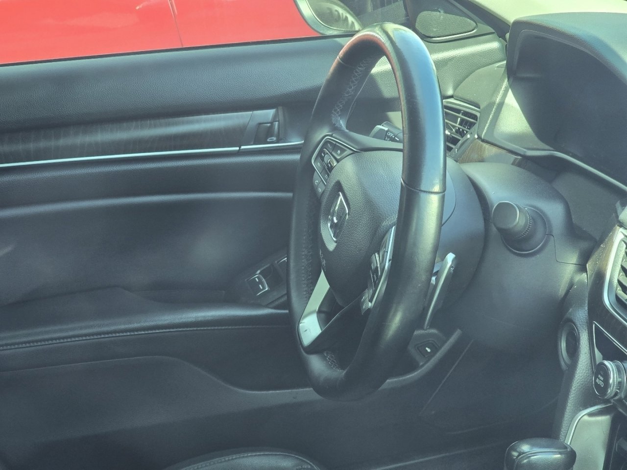 Used 2018 Honda Accord Touring image 21