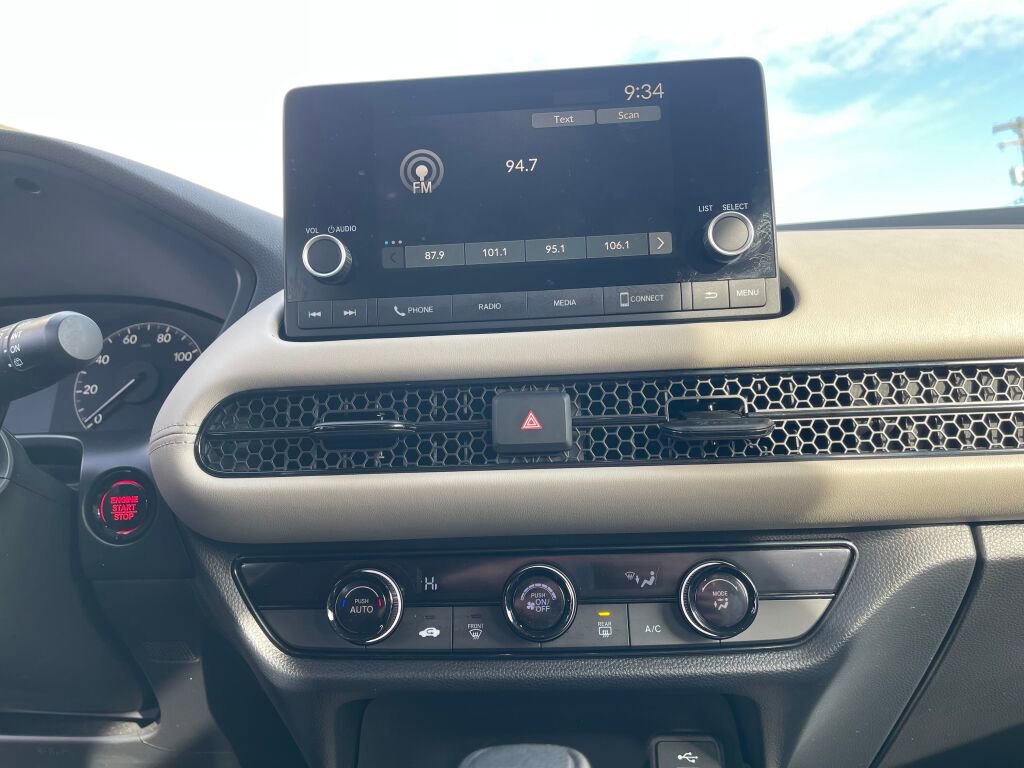 Certified 2024 Honda HR-V LX image 7