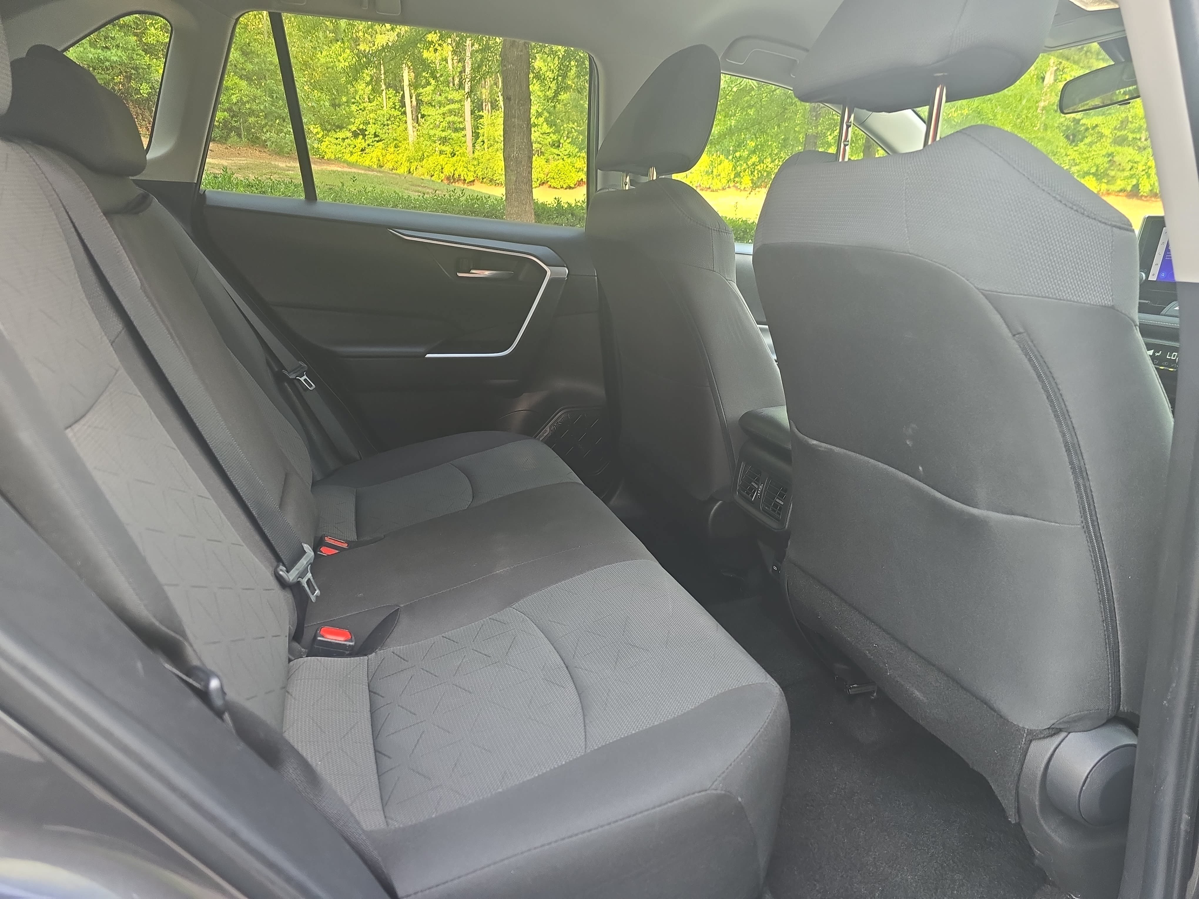 Used 2024 Toyota RAV4 XLE AWD/4WD image 11