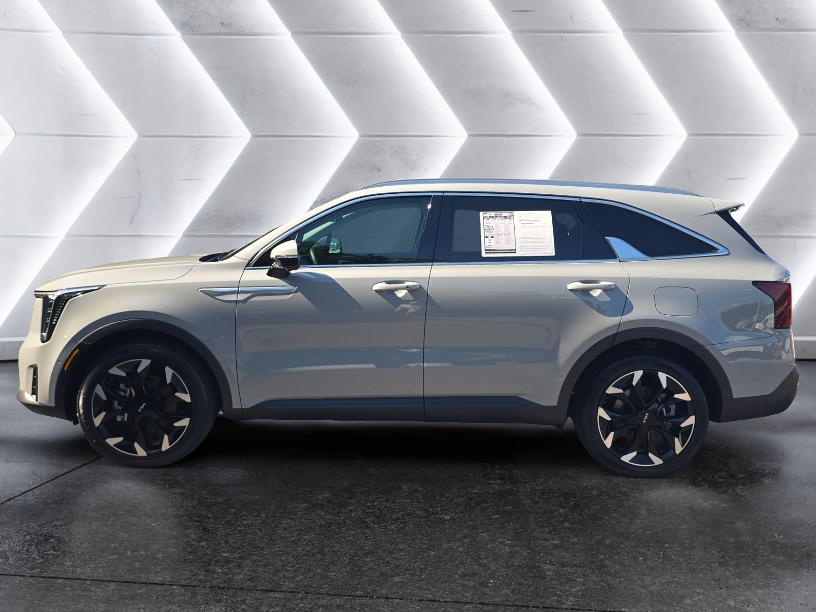 Used 2026 Kia Sorento SX FWD image 2