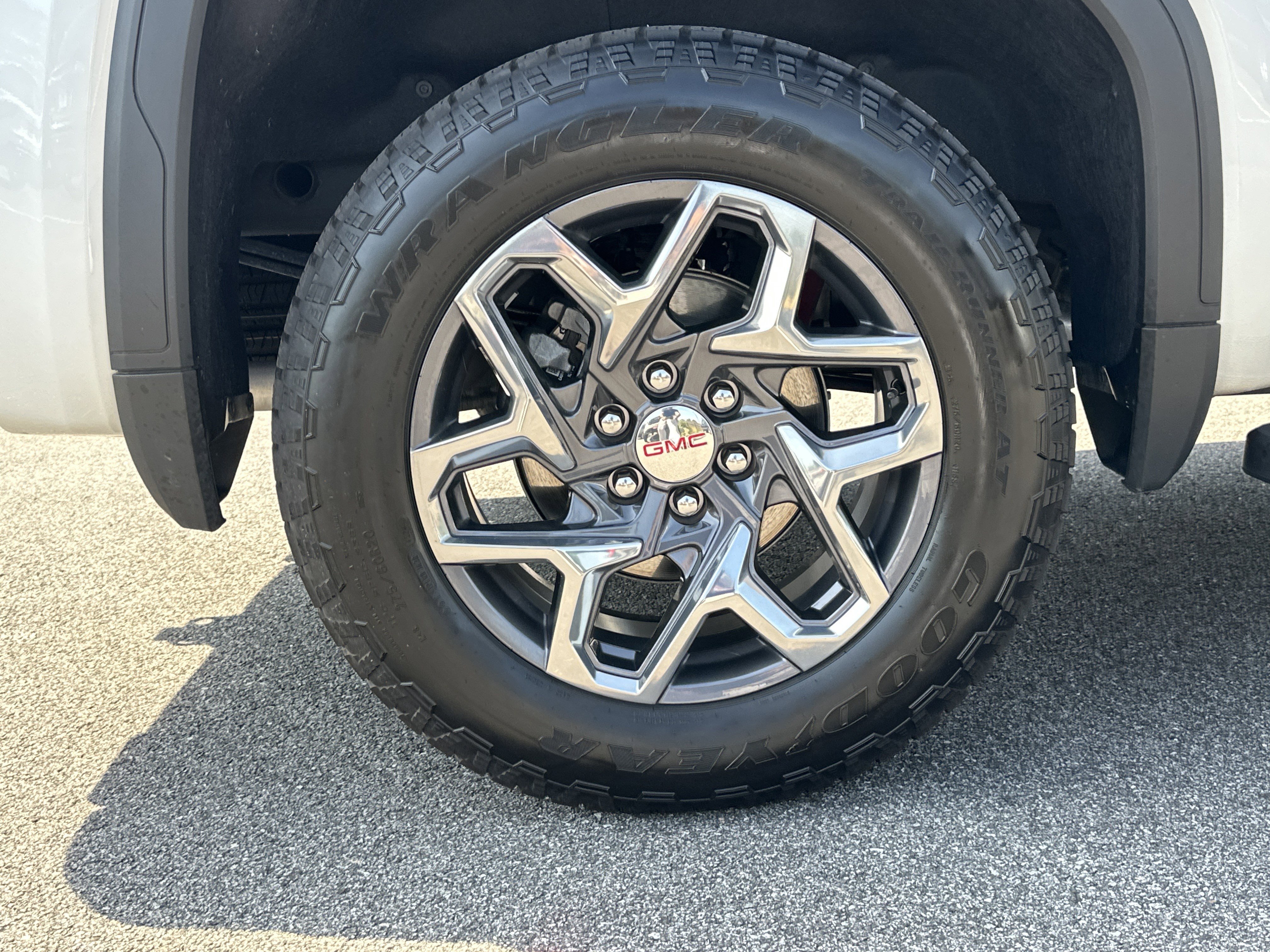 Certified 2025 GMC Sierra 1500 SLT w/ SLT Premium Plus Package AWD/4WD image 18