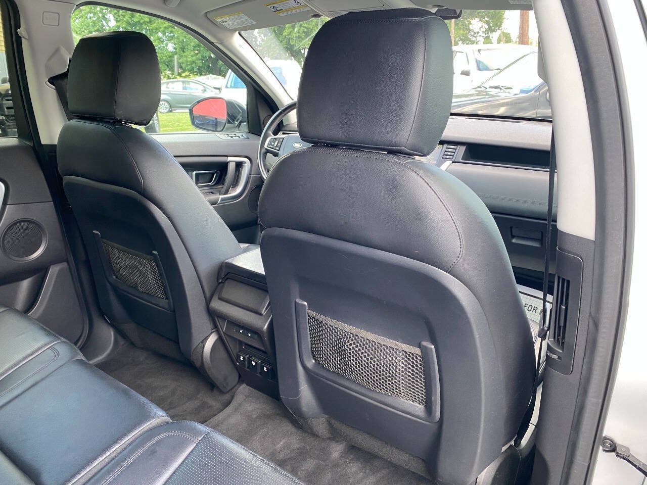 Used 2017 Land Rover Discovery Sport HSE AWD/4WD image 31