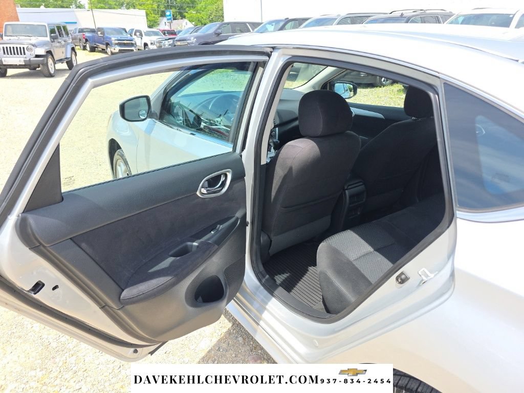 Used 2014 Nissan Sentra SR w/ Premium Package FWD image 29