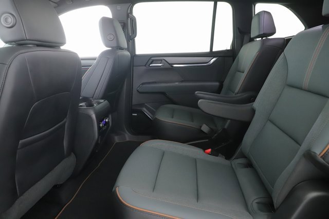 Used 2024 GMC Acadia AT4 image 26