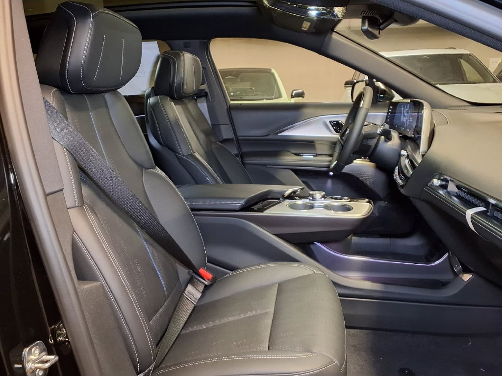 New 2027 Cadillac Lyriq Sport AWD/4WD image 6