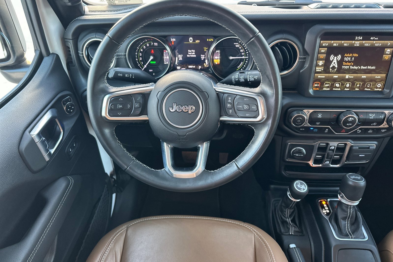 Used 2022 Jeep Wrangler Unlimited Sahara w/ Safety Group image 14