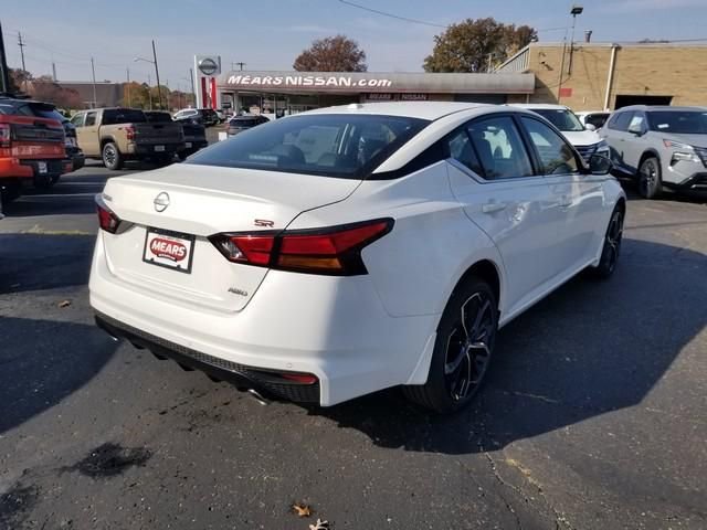 New 2025 Nissan Altima 2.5 SR image 5