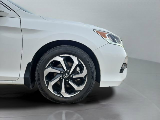 Certified 2017 Honda Accord EX-L image 13