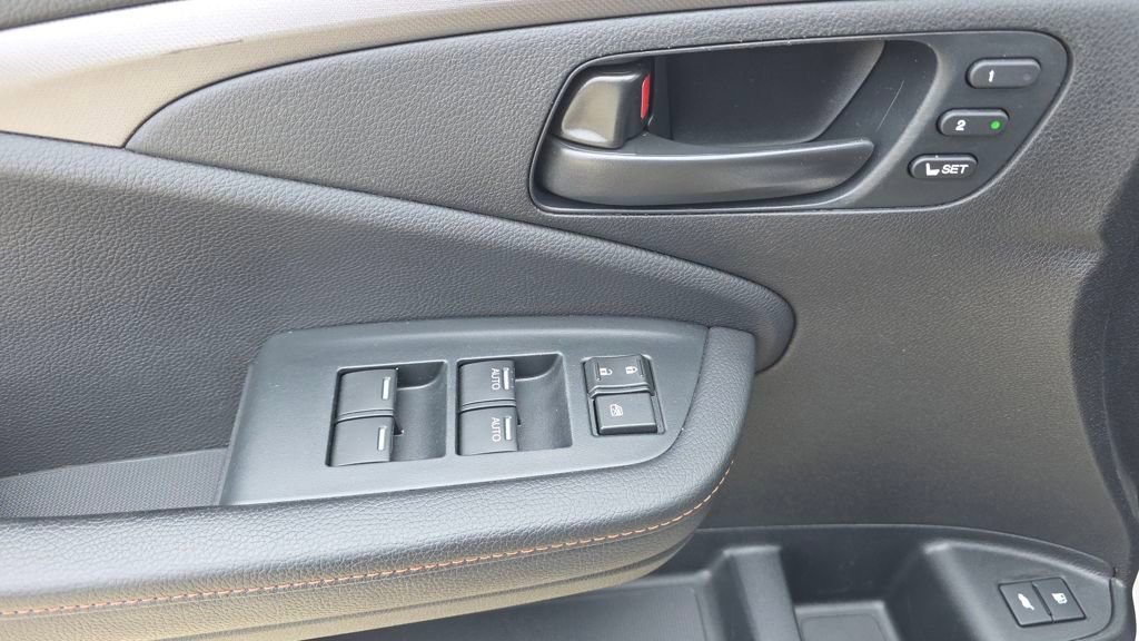Certified 2023 Honda Passport TrailSport image 25