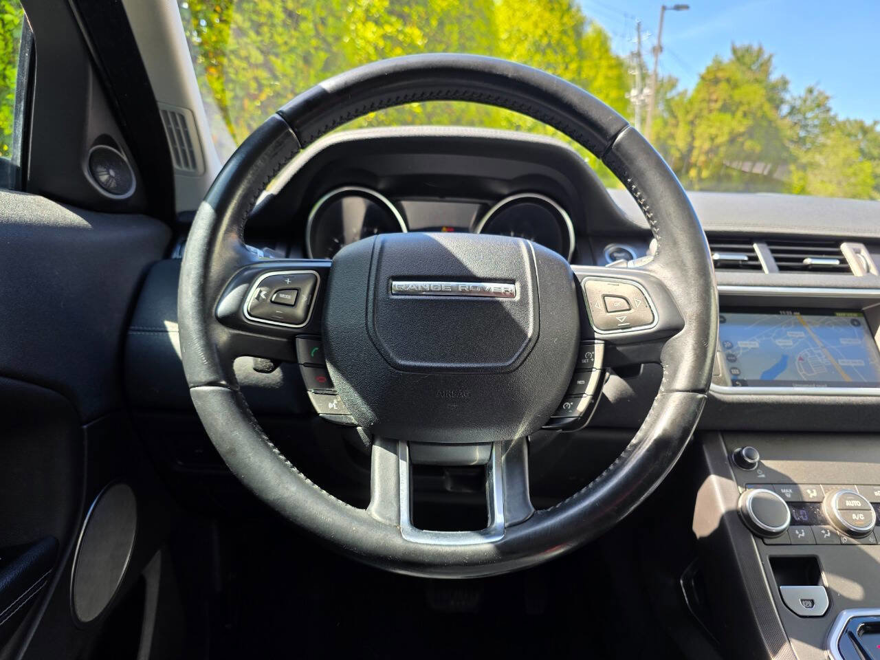 Used 2018 Land Rover Range Rover Evoque SE Premium AWD/4WD image 19
