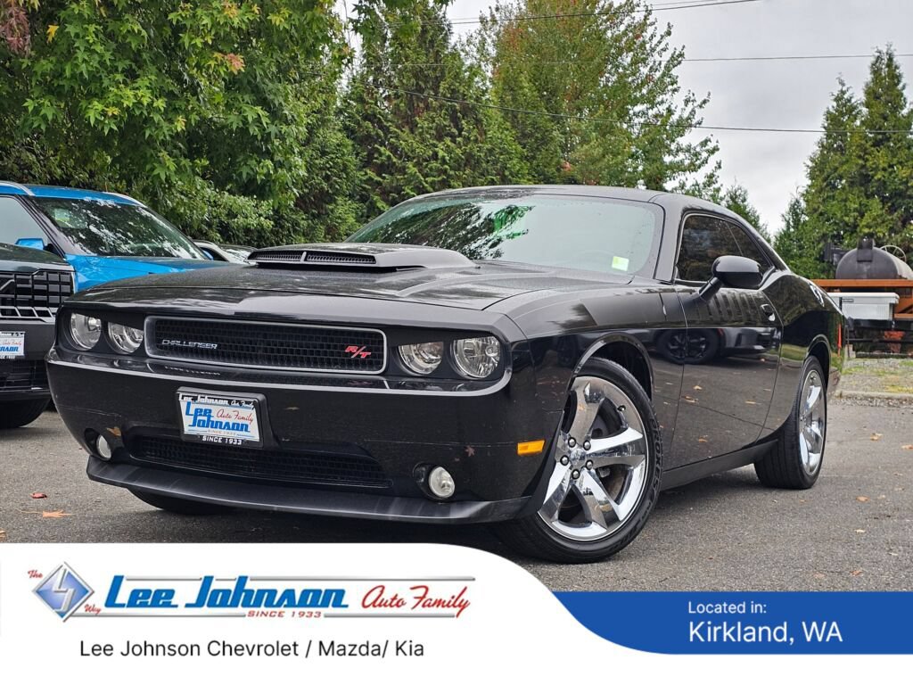 Used 2013 Dodge Challenger R/T Plus RWD image 1