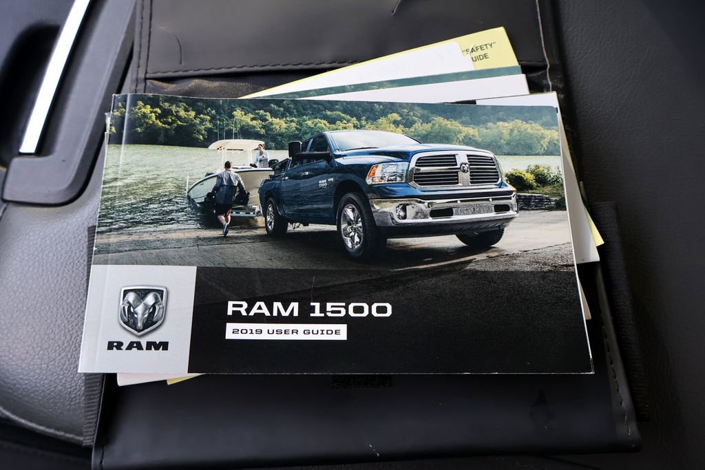 Used 2019 RAM 1500 Classic SLT AWD/4WD image 36