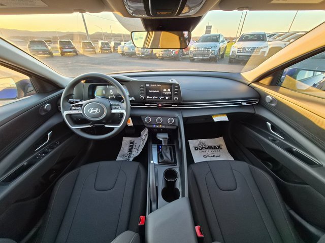 New 2026 Hyundai Elantra SE image 6