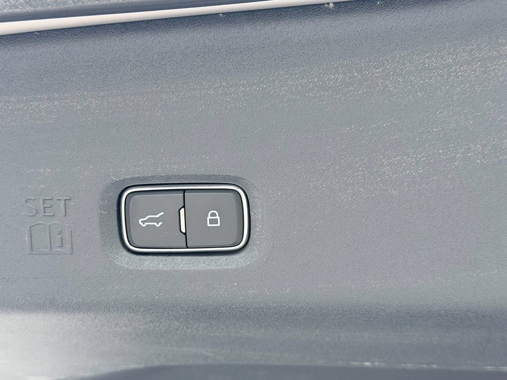 Used 2025 Ford Expedition Platinum AWD/4WD image 12