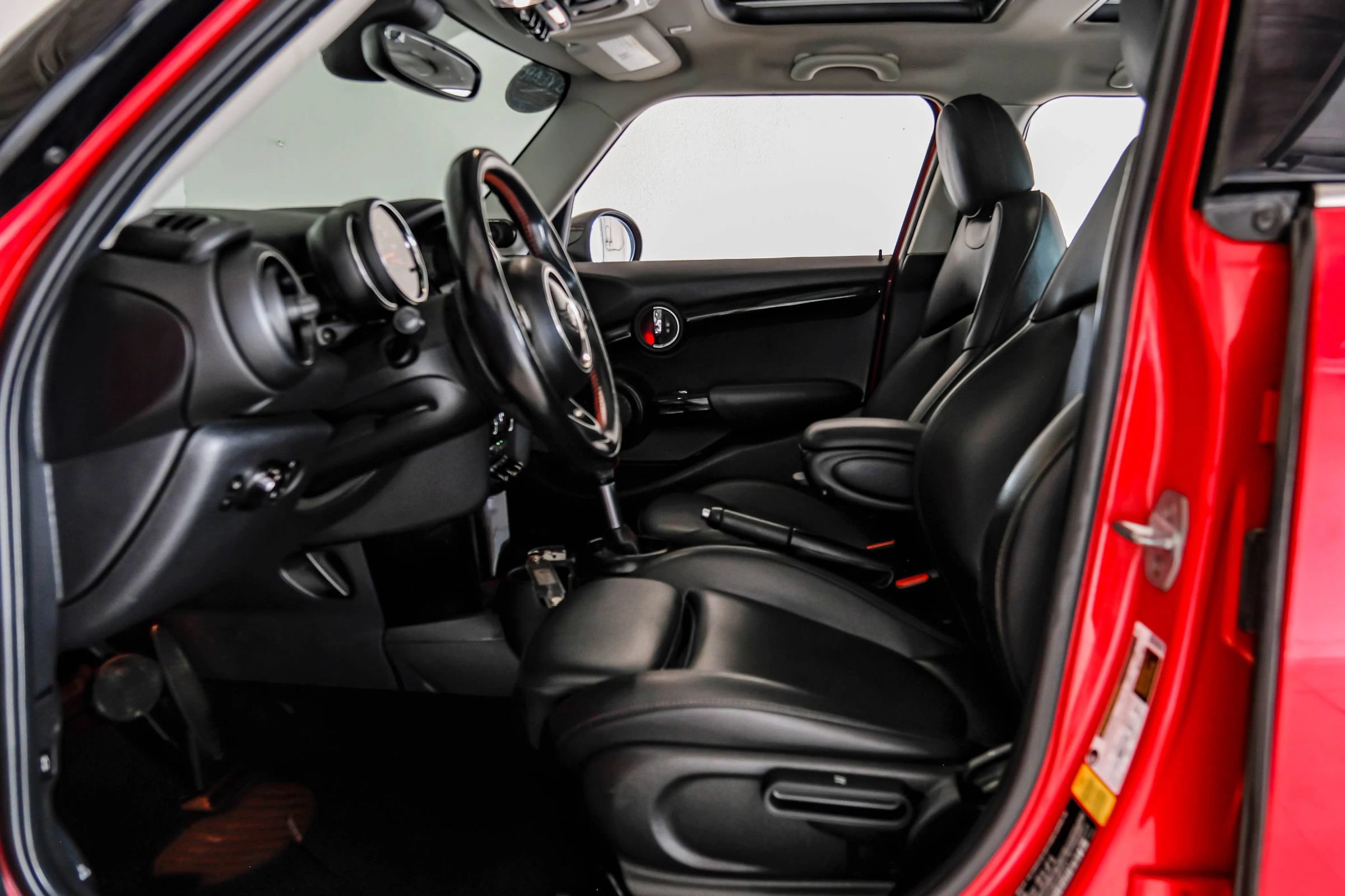 Used 2019 MINI Cooper S w/ Premium Package FWD image 3