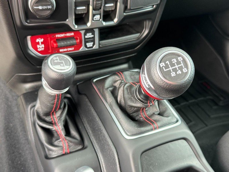 Used 2021 Jeep Wrangler Unlimited Rubicon AWD/4WD image 19