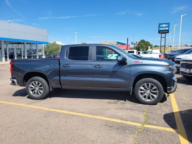 Used 2022 Chevrolet Silverado 1500 LT AWD/4WD image 4