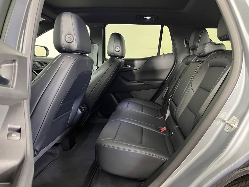 New 2026 Chevrolet Equinox LT w/ Convenience Package II image 11