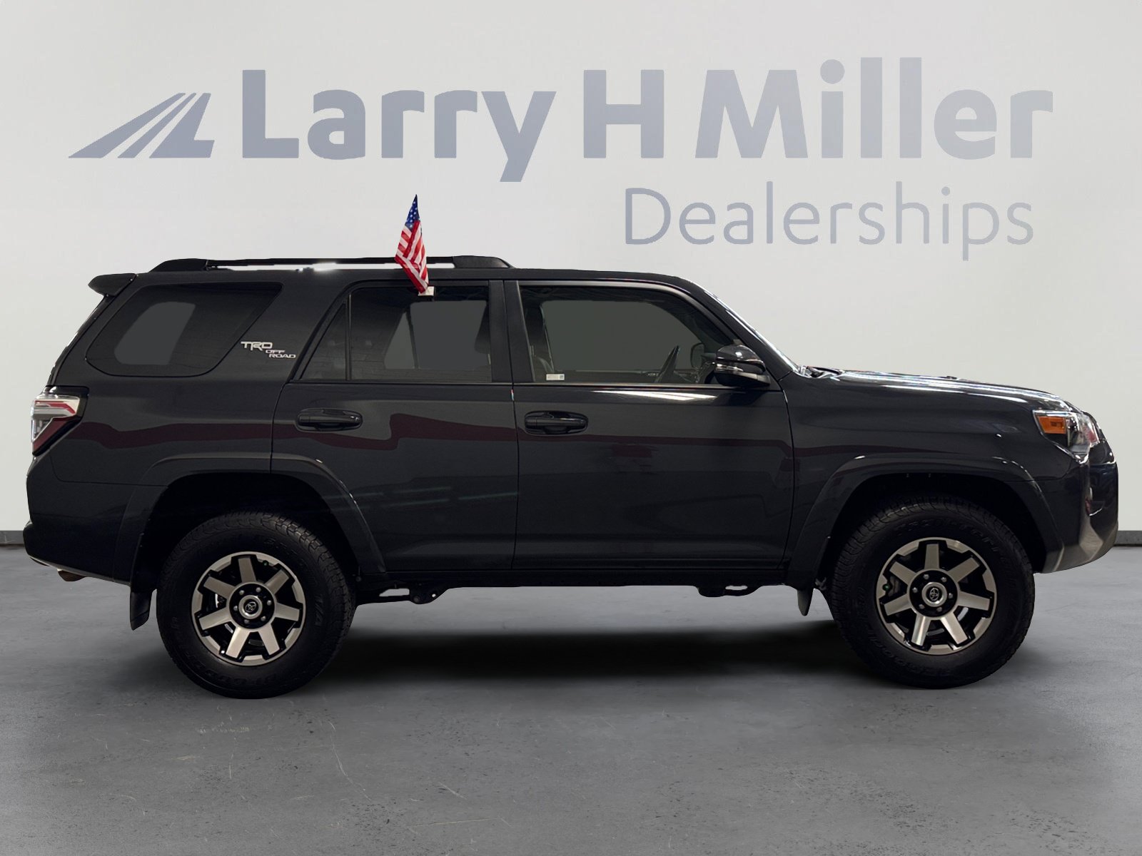 Certified 2024 Toyota 4Runner TRD Off-Road Premium w/ Moonroof Package AWD/4WD image 6