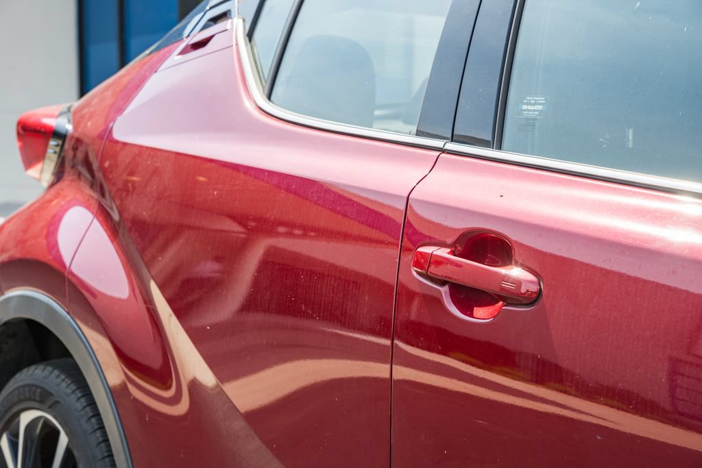 Used 2019 Toyota C-HR Limited FWD image 15