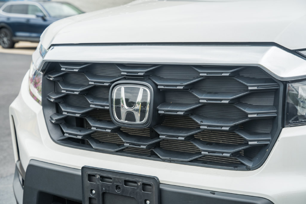Used 2023 Honda Passport EX-L image 12