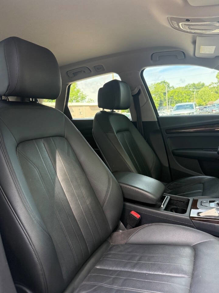 Used 2018 Audi Q5 2.0T Premium AWD/4WD image 25