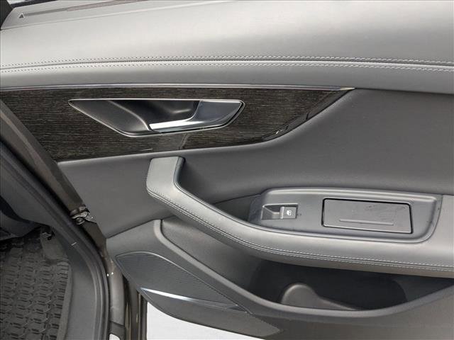 Used 2023 Audi Q7 3.0T Prestige w/ Prestige Package image 22