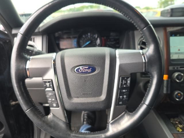 Used 2017 Ford Expedition EL Platinum AWD/4WD image 3