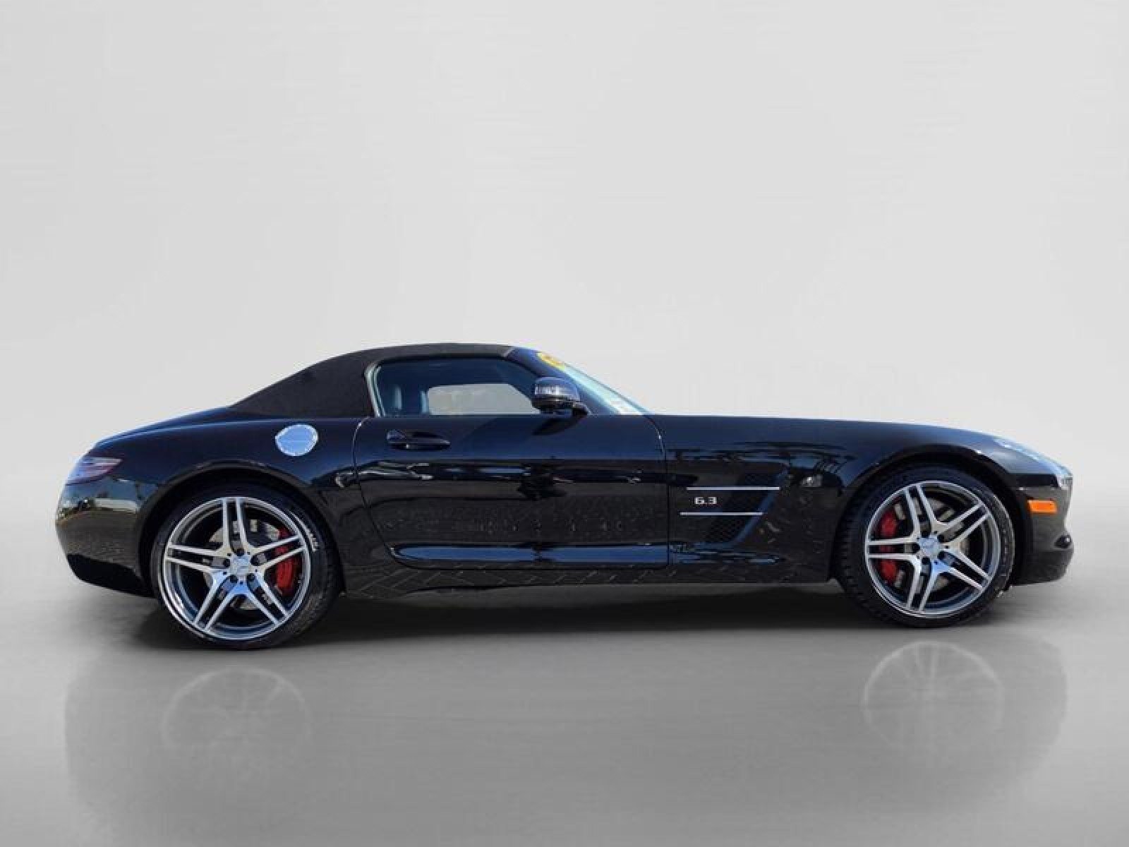 Used 2012 Mercedes-Benz SLS AMG Roadster image 6
