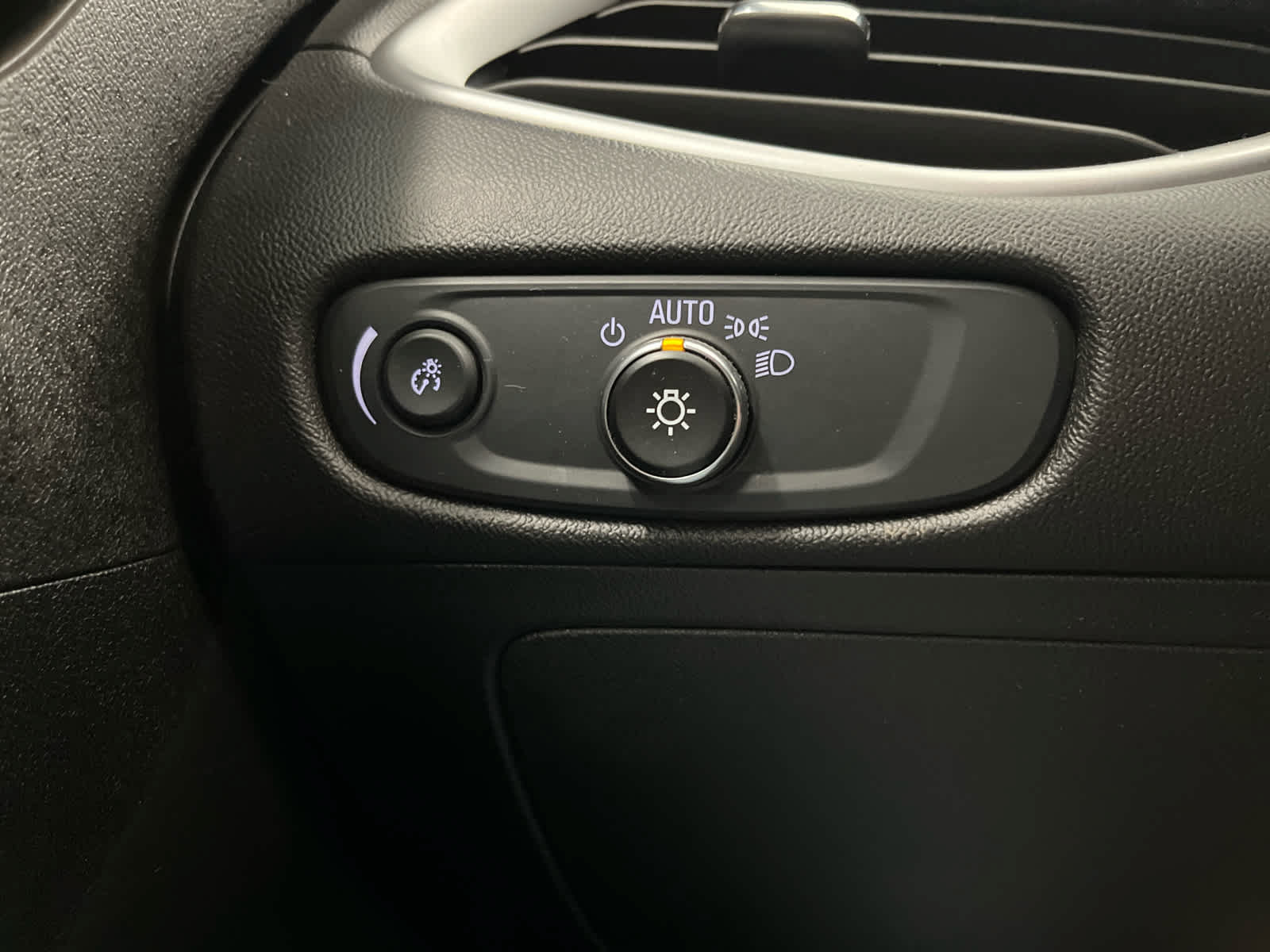Used 2024 Chevrolet Malibu LT FWD image 22
