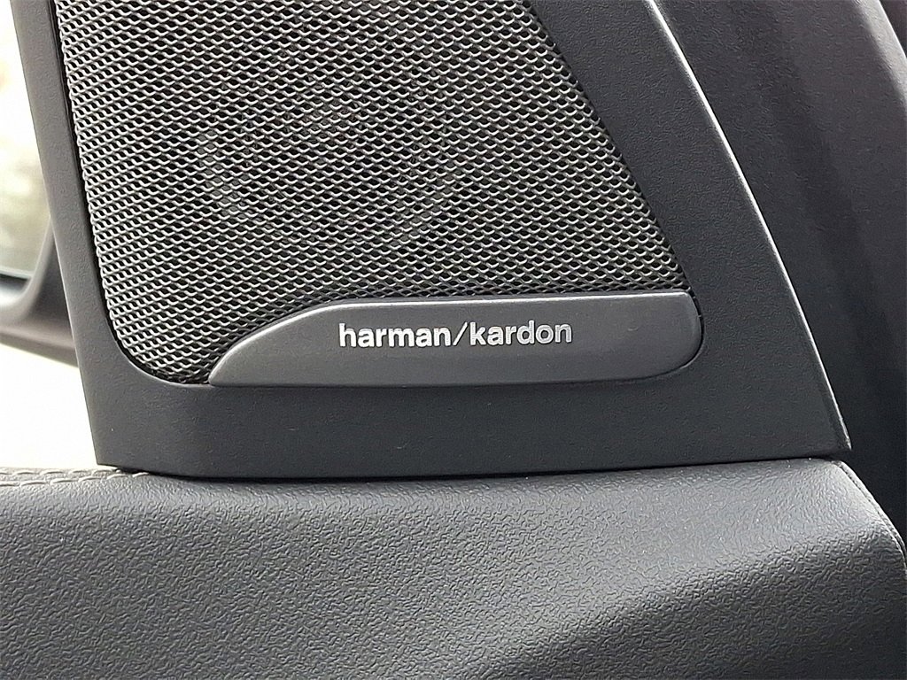 Used 2024 BMW X5 xDrive40i w/ Premium Package image 24