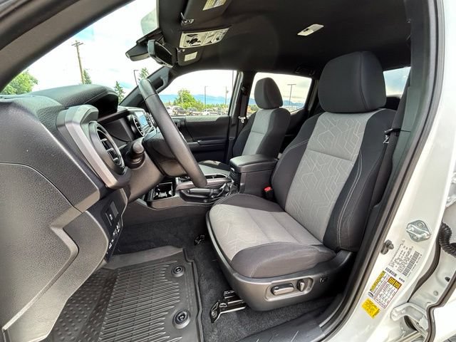 Used 2023 Toyota Tacoma TRD Off-Road w/ Black Out Package (TMS) AWD/4WD image 27