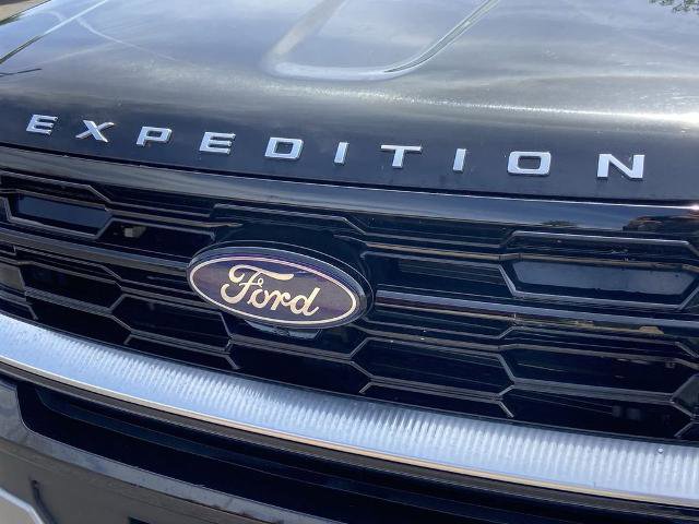 Used 2025 Ford Expedition Max Platinum AWD/4WD image 28